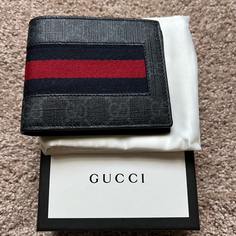 🔥Authentic Mens Gucci wallet🔥